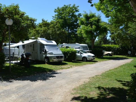Emplacement - Forfait camping-caravaning