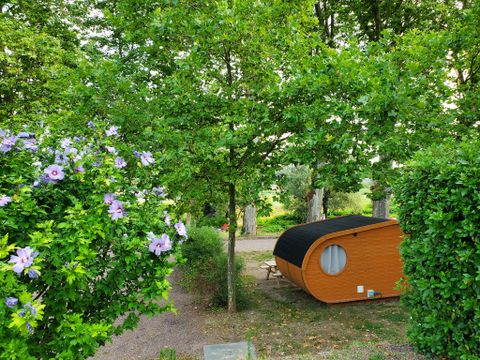 HÉBERGEMENT INSOLITE 4 personnes - Hutte étape nature
