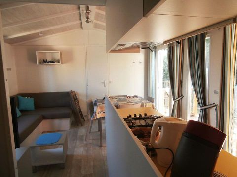 MOBILHOME 6 personnes - MH3 N°30 avec terrasse couverte