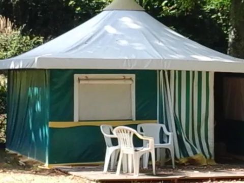 BUNGALOW TOILÉ 5 personnes - sans sanitaires BUNGALOW TOILÉ 5 personnes - sans sanitaires