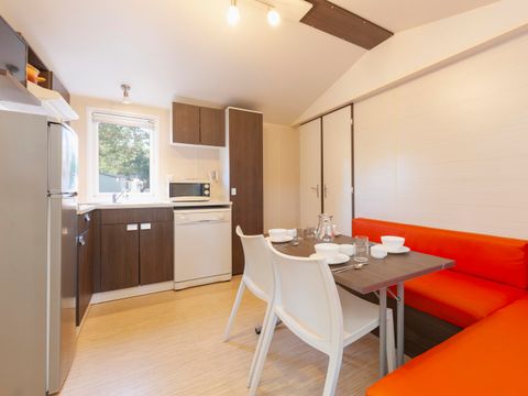 MOBILHOME 4 personnes - Confort + 2ch. 4 Arrivée Dimanche