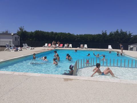 Camping Au Lac d'Hautibus*** - Camping Deux-Sèvres