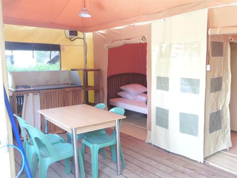 BUNGALOW TOILÉ 5 personnes - Bungalow toilé 5 personnes