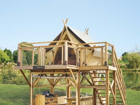 Tente en toile et en bois 2 personnes - Cabane Perchée
