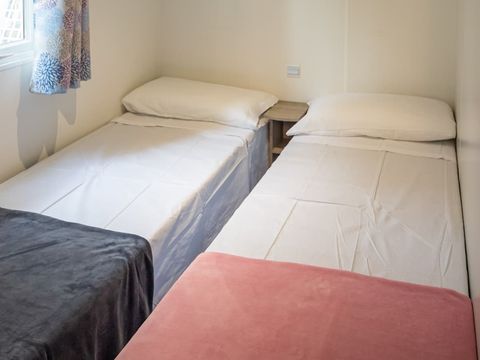 BUNGALOW 6 personnes - Excelle Jacuzzi BUNGALOW 6 personnes - Excelle Jacuzzi