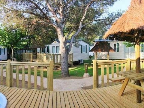 BUNGALOW 6 personnes - Excelle Jacuzzi BUNGALOW 6 personnes - Excelle Jacuzzi