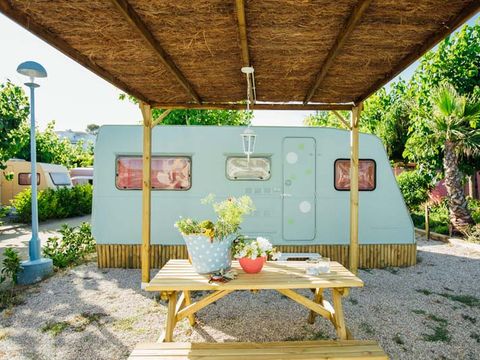 Caravane 5 personnes - 15 BASILIC