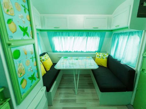 Caravane 5 personnes - 17 MINT
