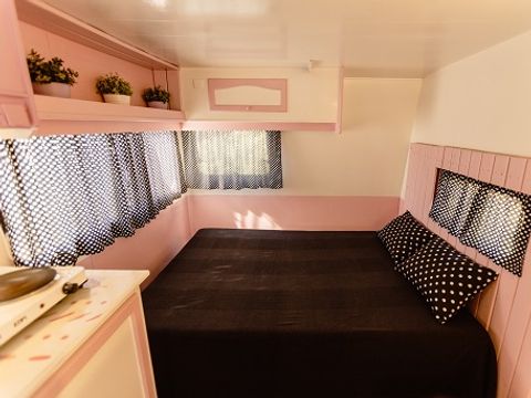 Caravane 4 personnes - 22 PLUMES