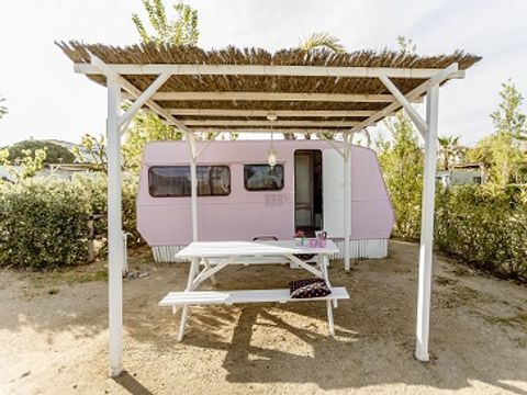 CARAVANE 4 personnes - Rosa Plumas, sans sanitaires