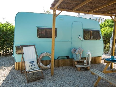 Caravane 5 personnes - 09 DENIM