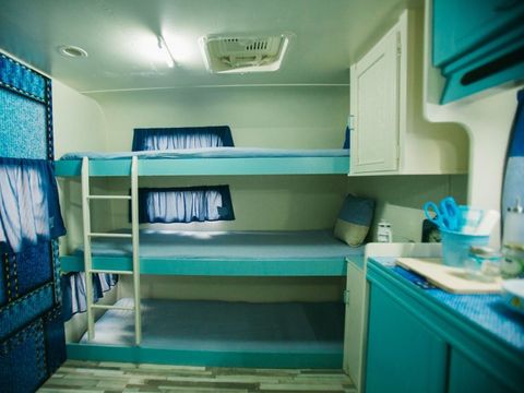 Caravane 5 personnes - 09 DENIM