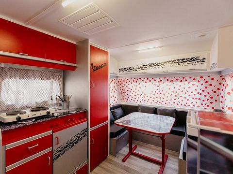 Caravane 5 personnes - 35 VESPA