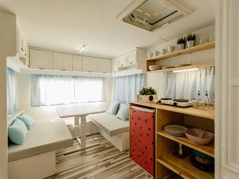 Caravane 4 personnes - 36 SUN