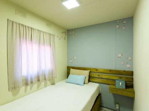 Mobilhome 3 personnes - MOBIL-HOME AVEC PISCINE 04