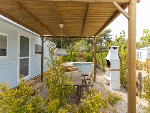 Bungalow 5 personnes - MOBIL-HOME AVEC PISCINE 02