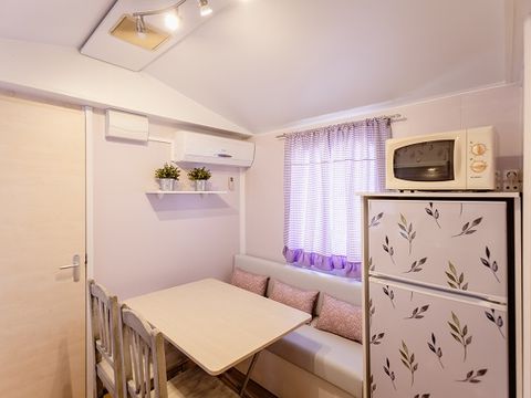 Mobilhome 4 personnes - PETITE MAISON ACCEPTANT LES ANIMAUX