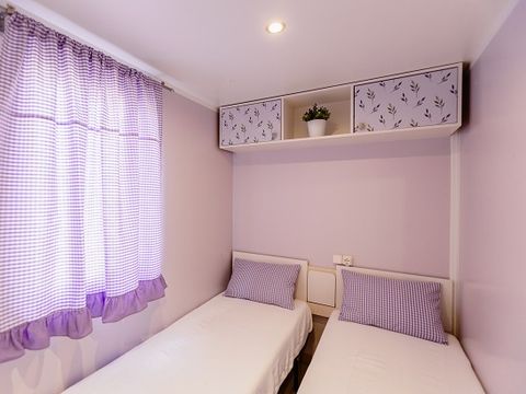 HÉBERGEMENT INSOLITE 4 personnes - LITTLE HOME