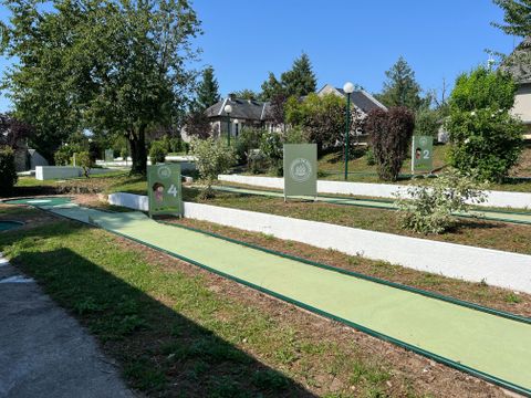 Ushuaïa Villages - Domaine de Scott - Camping Nièvre - Image N°21