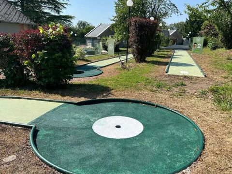Ushuaïa Villages - Domaine de Scott - Camping Nièvre - Image N°5