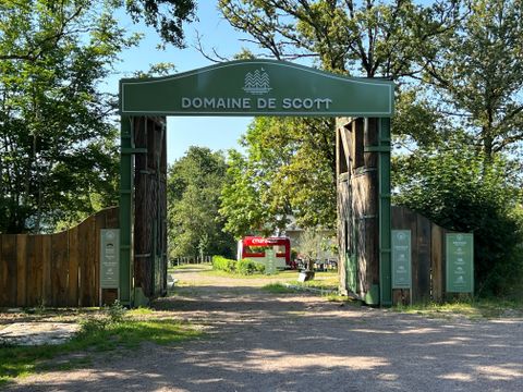 Ushuaïa Villages - Domaine de Scott - Camping Nièvre - Image N°9