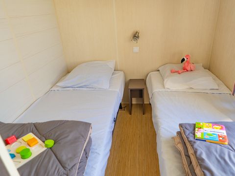 MOBILHOME 4 personnes - 4 PERS VUE ETANG