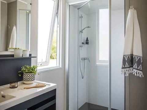 MOBILHOME 3 personnes - Living 28m² - 2 chambres - clim