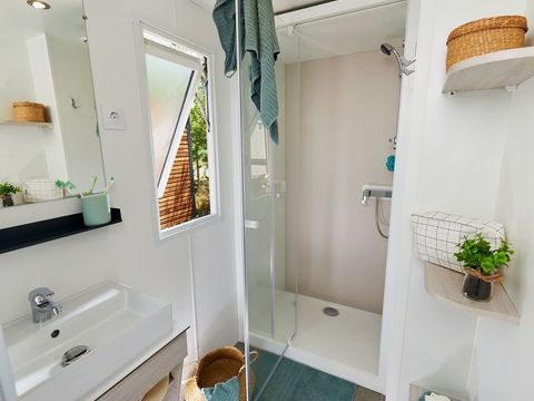 MOBILHOME 4 personnes - 28m² - 2 chambres (lit 160cm) - sans TV -