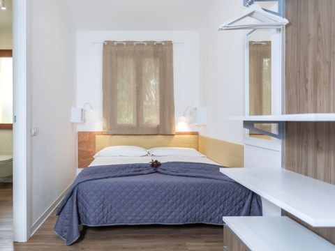 STUDIO 3 personnes - GREEN HOME Studio (séjour avec kitchenette, lit double et lit d'enfant)