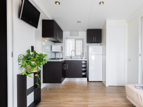 MOBILHOME 6 personnes - COLORFUL avec trois chambres