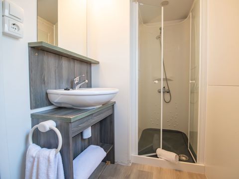 MOBILHOME 5 personnes - DELUXE avec deux chambres