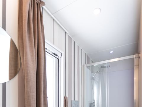MOBILHOME 5 personnes - DREAM JACUZZI avec deux chambres à coucher