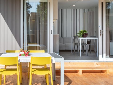 MOBILHOME 5 personnes - DREAM JACUZZI avec deux chambres à coucher