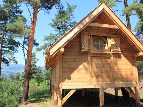 HÉBERGEMENT INSOLITE 2 personnes - Cabane HÉBERGEMENT INSOLITE 2 personnes - Cabane