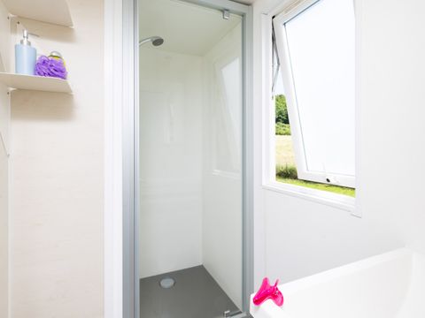 Mobilhome 6 personnes - Privilège34m² - 3 chambres-6p - Terrasse couverte