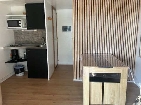 CHALET 4 personnes - Chalet Traditionnel (2eme Balcon) 4 pers. VUE LAC 
