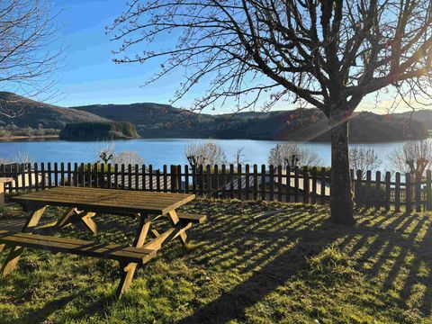CHALET 4 personnes - Chalet Premium (2eme Balcon) 4 pers - VUE LAC