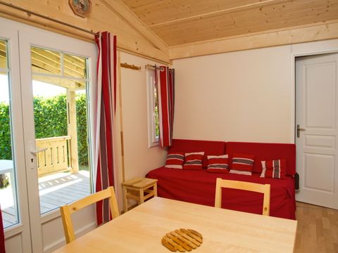 CHALET 6 personnes -  Chalet Traditionnel (1er Balcon) 6 pers - VUE LAC