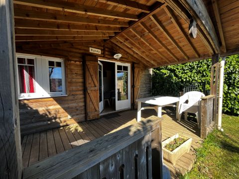 CHALET 6 personnes -  Chalet Traditionnel (1er Balcon) 6 pers - VUE LAC