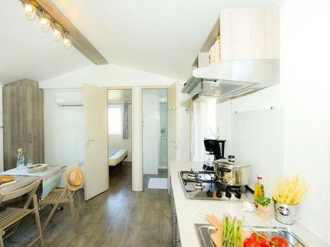 Mobilhome 6 personnes - Cosy 3 Pièces 4/6 Personnes Climatisé (5 adultes et 1 enfant de -14 ans)
