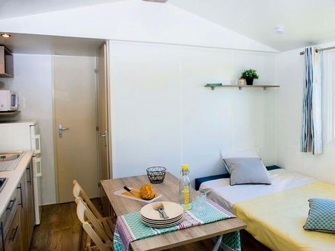 Mobilhome 6 personnes - Cosy 3 Pièces 4/6 Personnes Climatisé (5 adultes et 1 enfant de -14 ans)