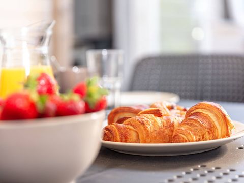 MOBILHOME 6 personnes - Premium | 3 Ch. | 6 Pers. | Terrasse surélevée | Clim. | TV