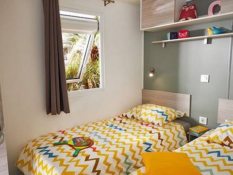 Mobilhome 6 personnes - Premium | 3 Ch. | 6 Pers. | Terrasse surélevée | Clim. | TV