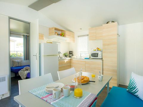 Mobilhome 4 personnes - Classic | 2 Ch. | 4 Pers. | Terrasse surélevée | Clim. | TV