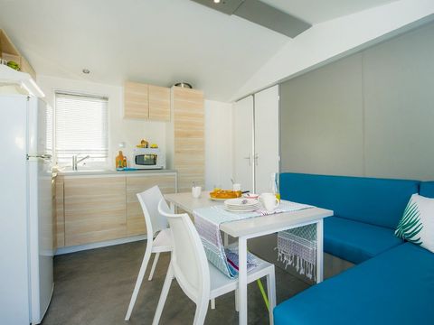 Mobilhome 4 personnes - Classic | 2 Ch. | 4 Pers. | Terrasse surélevée | Clim. | TV