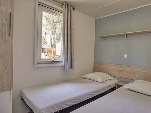 MOBILHOME 4 personnes - Comfort | 2 Ch. | 4 Pers. | Terrasse surélevée | Clim. | TV
