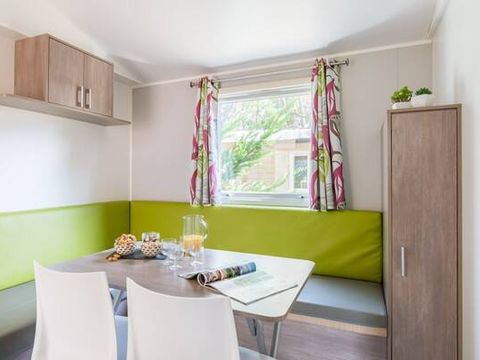 MOBILHOME 6 personnes - Comfort | 3 Ch. | 6 Pers. | Terrasse surélevée | Clim. | TV