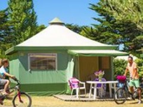 BUNGALOW TOILÉ 4 personnes - sans sanitaire BTM4