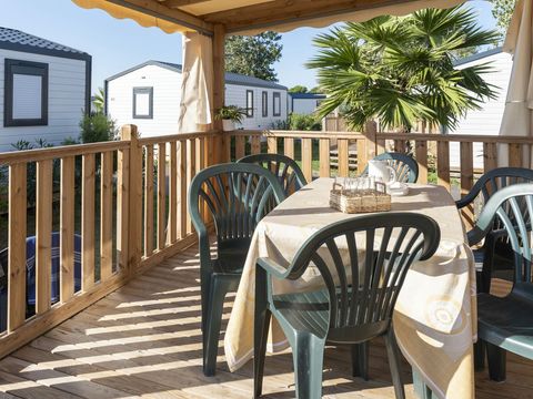 MOBILHOME 6 personnes - COTTAGE - 3 Chambres - TV - CLIM - LV