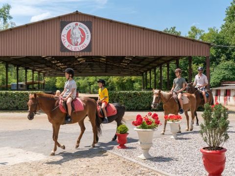 Camping - Le Grand Paris - Camping Val-d'Oise - Image N°19